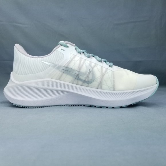 Nike Winflo 8 Premium Women's Running Shoes Gray White DA3056 002 Sizes 6.5-10.5 - Picture 2 of 8